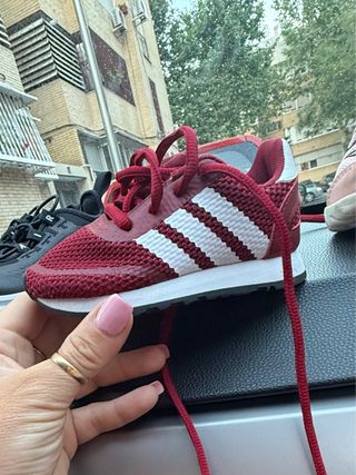 Zapatillas Adidas bebé rojas