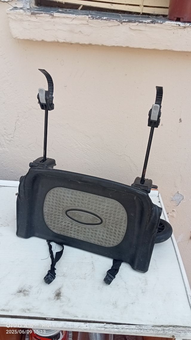 Reposapiés silla paseo bebé