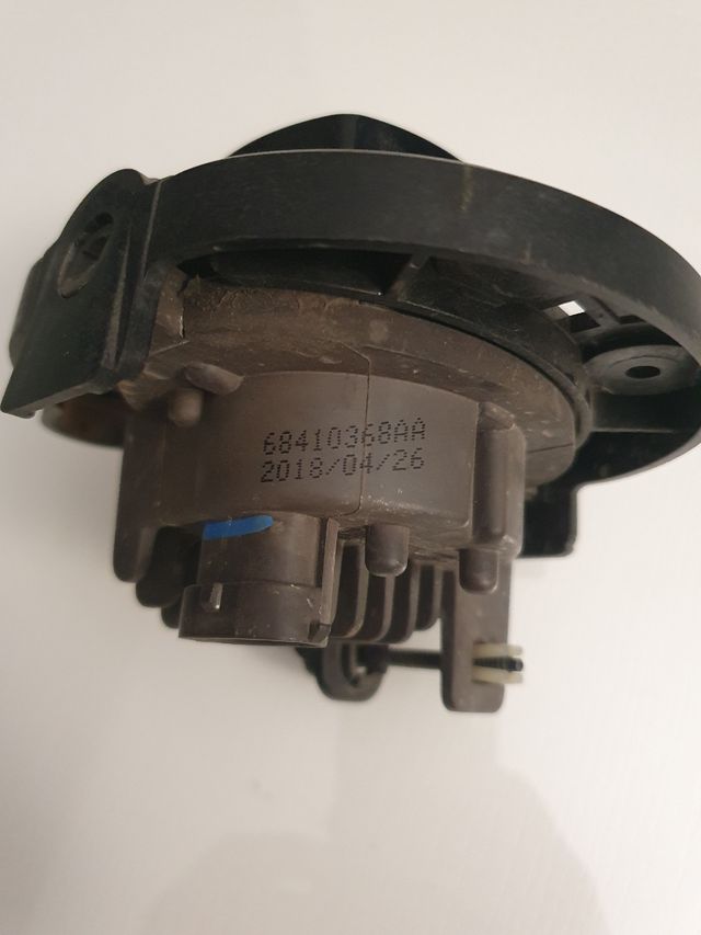 Luz antiniebla Jeep Cherokee