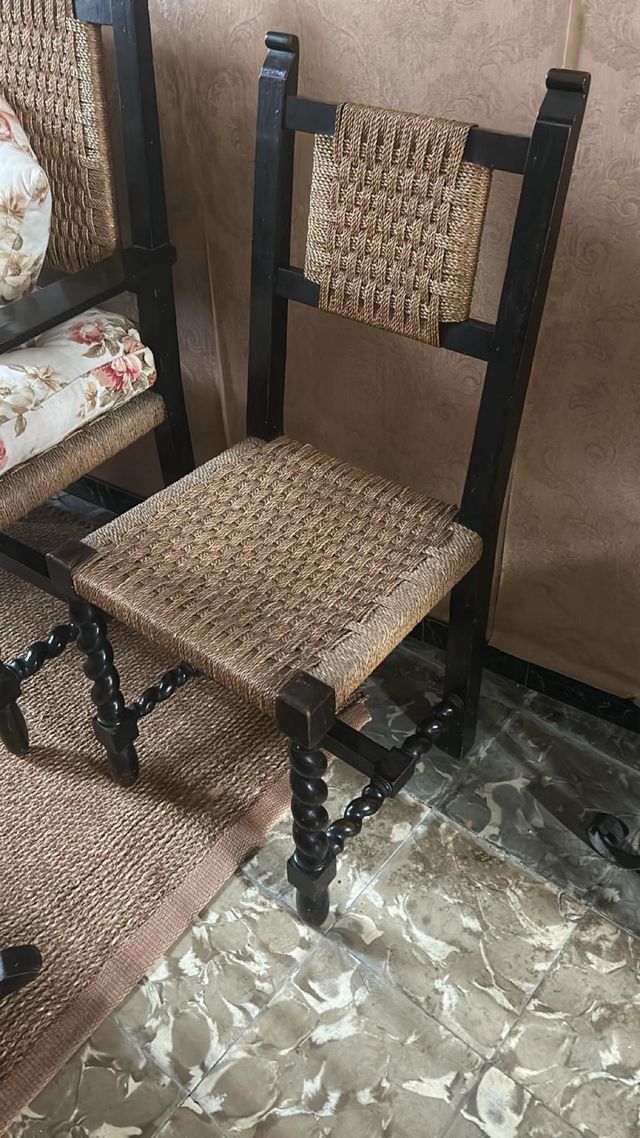 Conjunto salón vintage:
Sofá+ 2 sillones +2 sillas