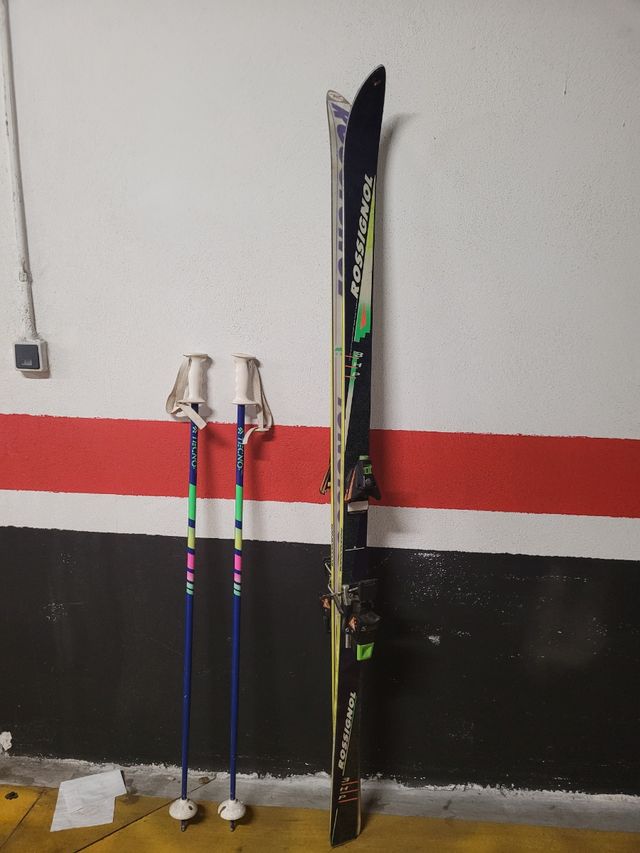 Esquís Rossignol + Bastones
