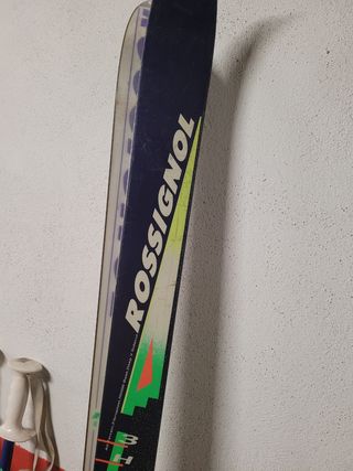 Esquís Rossignol + Bastones