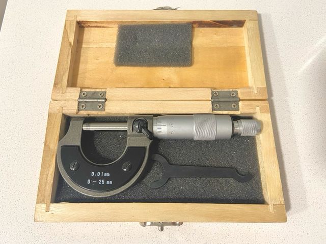 Micrómetro de exteriores 0-25mm MEDID PRECISION