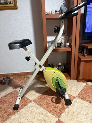 Bicicleta estática plegable