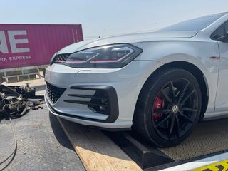 Volkswagen Golf GTI Performance 2021