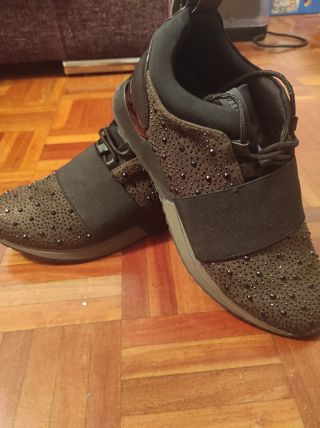 Zapatillas MTNG negras y verdes 38