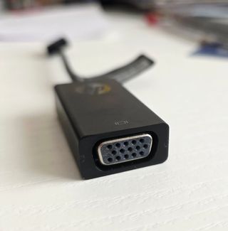 Adaptador HP HDMI-VGA