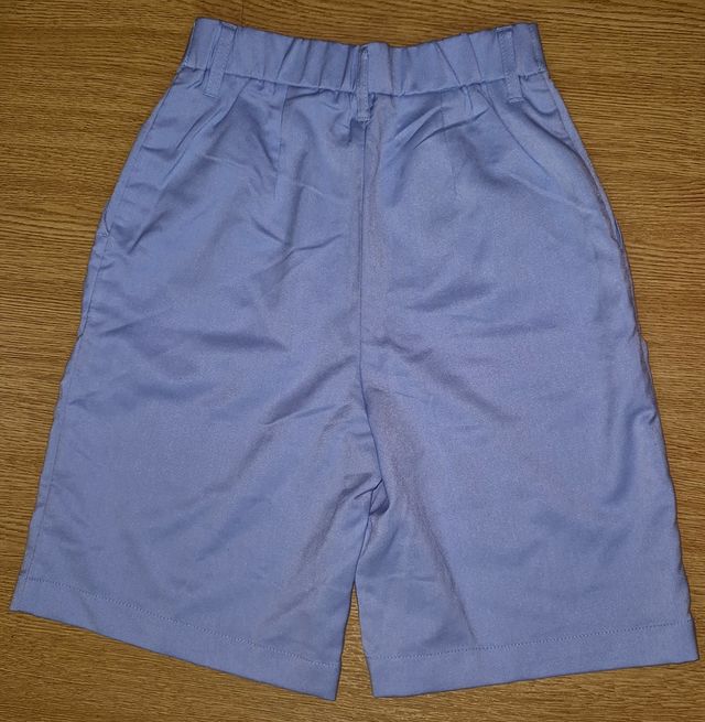 Bermuda H&M azul celeste