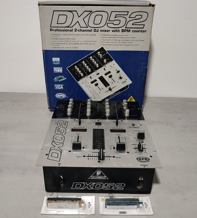 Mixer Behringer DX052 - DJ