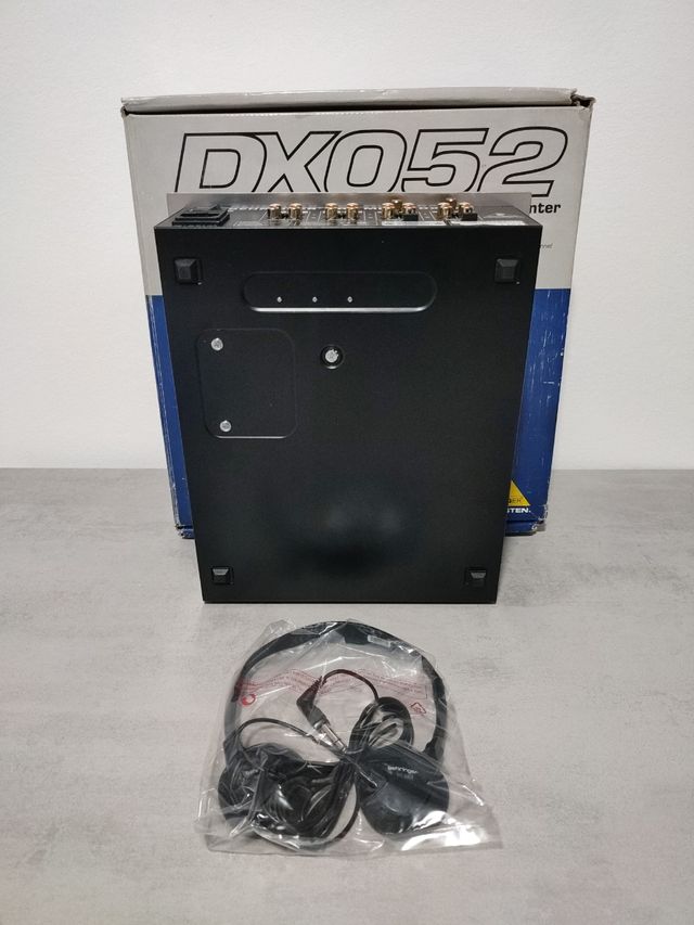 Mixer Behringer DX052 - DJ