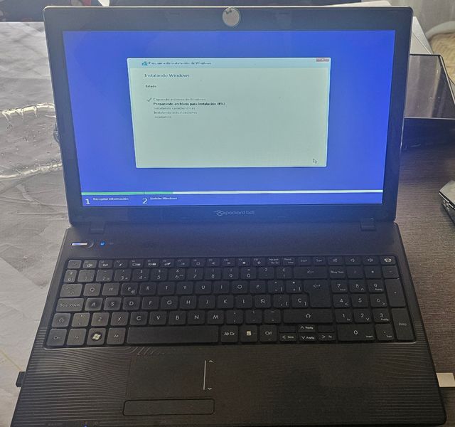 Portátil Packard Bell i3 - Negro