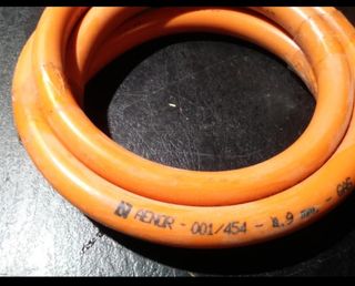 Goma de gas butano. Manguera para bombona de gas