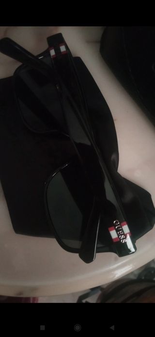 Gafas sol GUESS - Negras