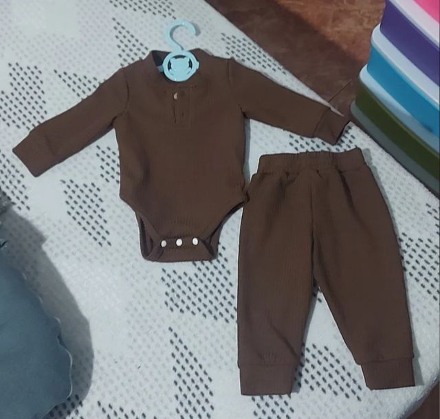 2 CONJUNTOS BEBÉ