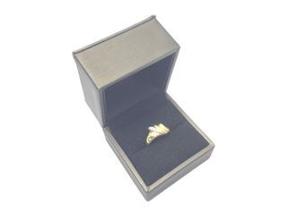 anillo oro 18k con piedra con circonita