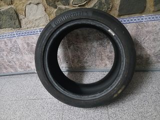 Neumatico Continental