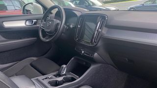 VOLVO XC40 todoterreno 2.0 D3 MOMENTUM AUTO 5P