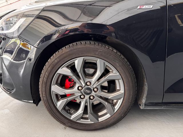 FORD Focus 1.0 Ecob. MHEV 92kW ST-Line Design SIP