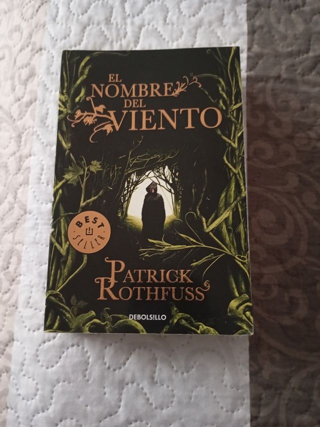 El nombre del viento / The Name of the Wind (Cr...