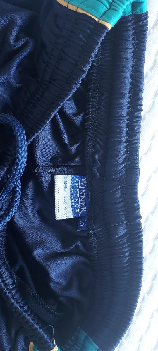 Pantalón corto Colegio Los Tilos.