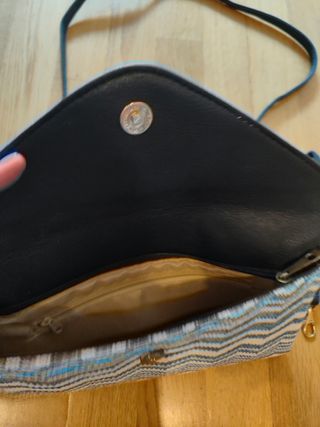 Bolso bandolera azul y blanco