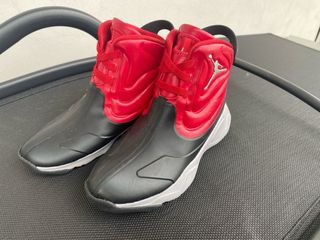 Stivaletti Jordan bambino Scarpe rosse misura 35