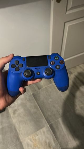 PS4 (PlayStation 4) Slim - Negra