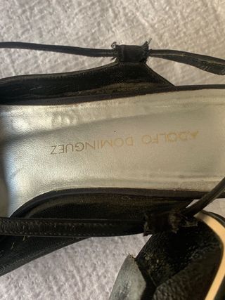 Zapatos negros Adolfo Domínguez