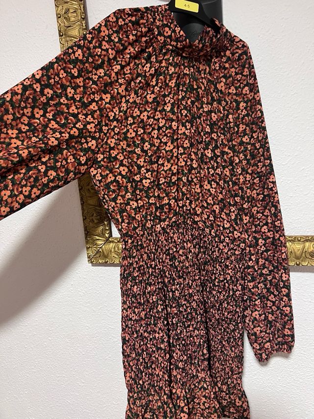 Vestido Zara flores - Talla M