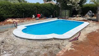 Piscina poliéster 7,50x3,50m