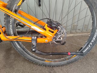 Bicicletta elettrica Conway,biammortizzata.