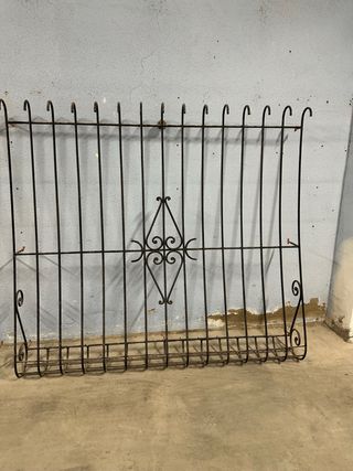 2 Rejas hierro forja antigua