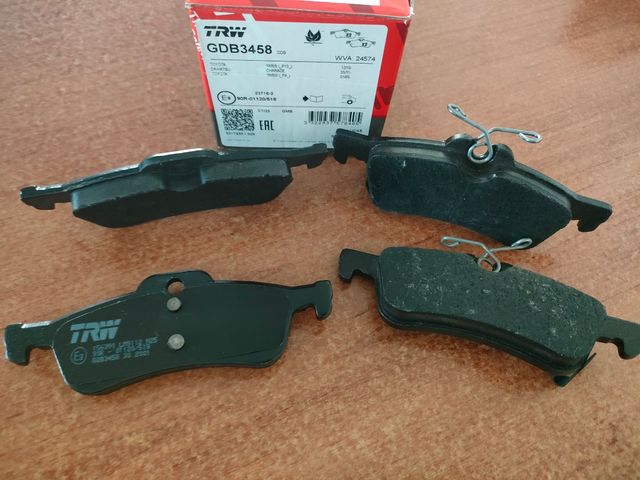 Pastillas freno TRW GDB3458 Toyota Yaris