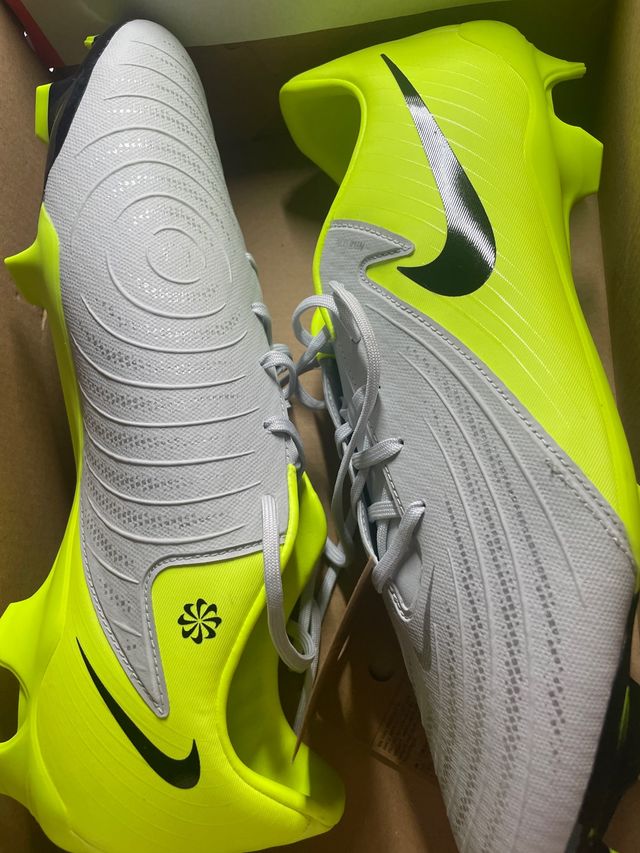 Nike Phantom Vision - Botas Fútbol Talla 47