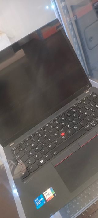 Portátiles Lenovo & Dell