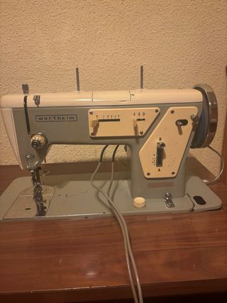 Máquina coser Wertheim clásica