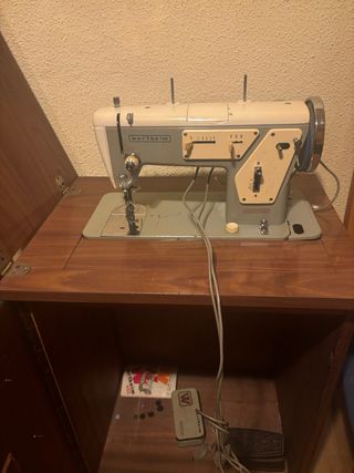 Máquina coser Wertheim clásica