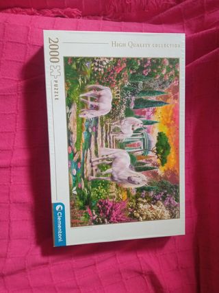 Precioso Puzzle Clementoni de fantasía 2000 pieza
