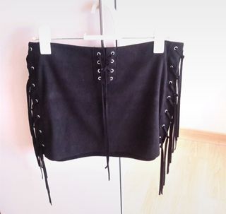 Mini Falda Negra Flecos