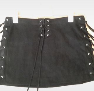 Mini Falda Negra Flecos