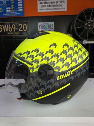 Casco Unik amarillo