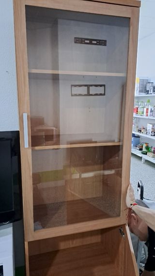 Vitrina marrón 2 puertas - Madera y cristal