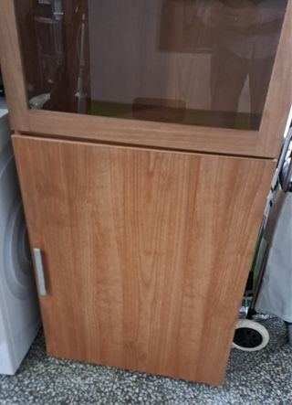 Vitrina marrón 2 puertas - Madera y cristal