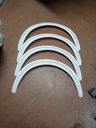 4 ALETINES FIBRA BMW E21