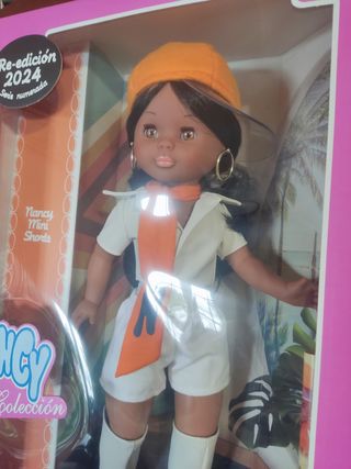 Nancy Mini Shorts 2024: Muñeca Coleccionable