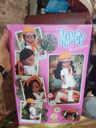 Nancy Mini Shorts 2024: Muñeca Coleccionable