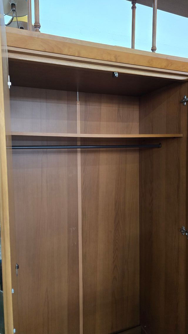 ARMARIO 3 PUERTAS DE MADERA