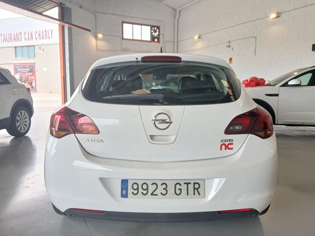 Opel Astra Sportive 1.7 CDTI