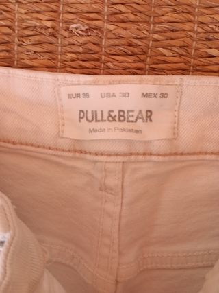 2 Bermuda PULL&BEAR Hombre Blancas - Talla M