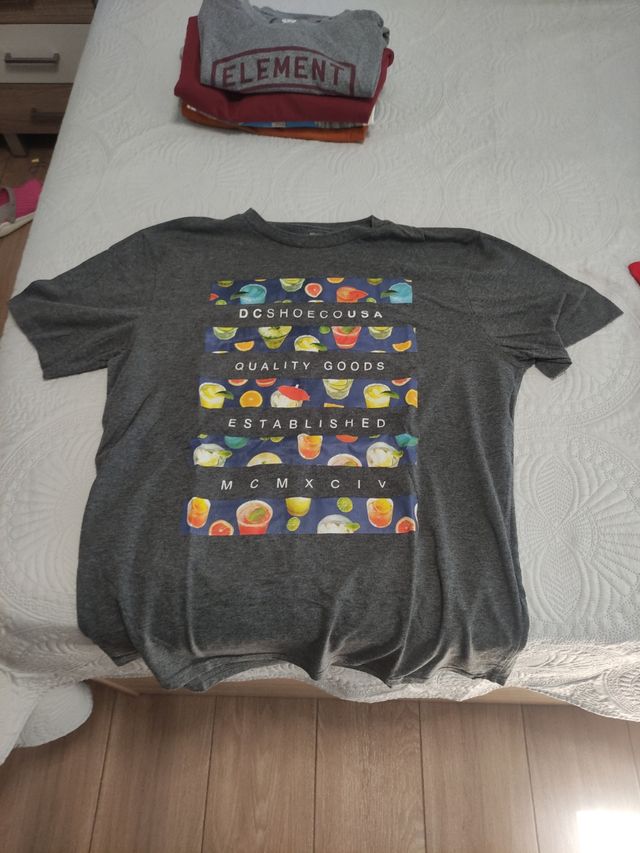 2 Camisetas DC Shoes - Gris y Roja